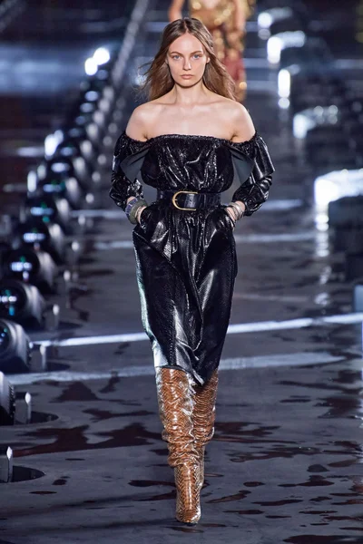Look 21